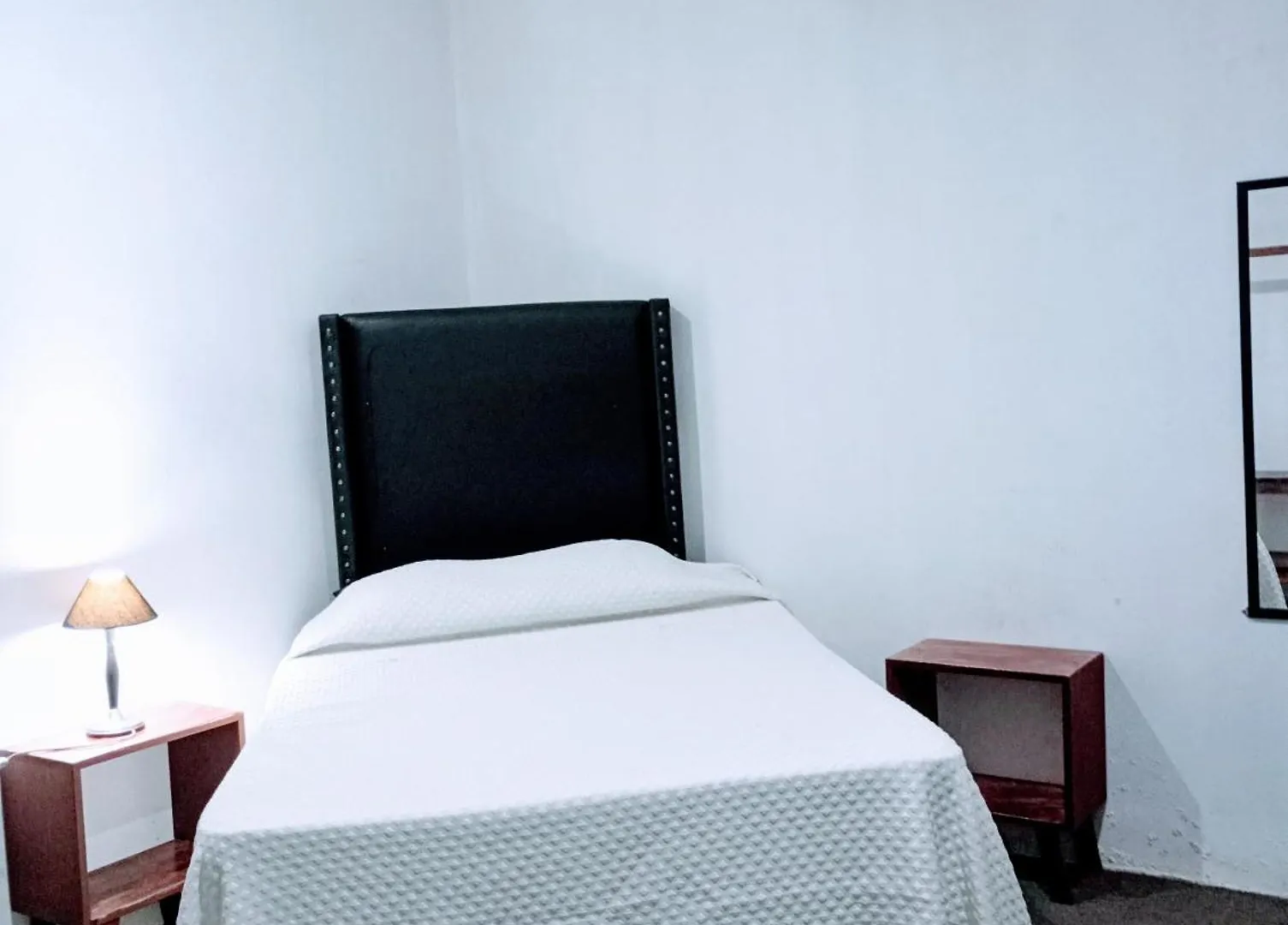 Casa Bonita Hotel Francisco Uh May Guest house